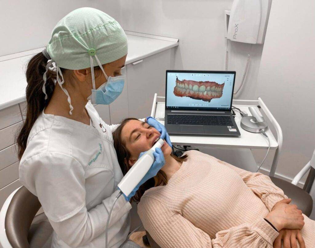 clínica dentalpicat contacto